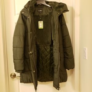 Box quilted puffer coat with attached hood